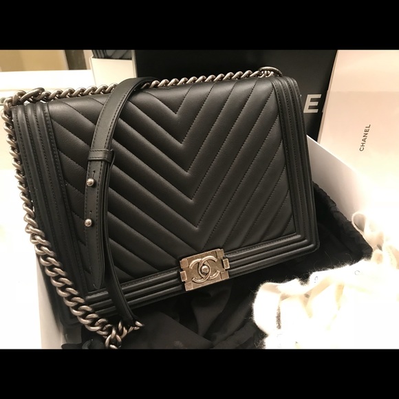 chanel boy large